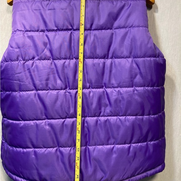 REVERSIBLE QUILTED PUFFER VEST SIZE LARGE - Picture 9 of 10